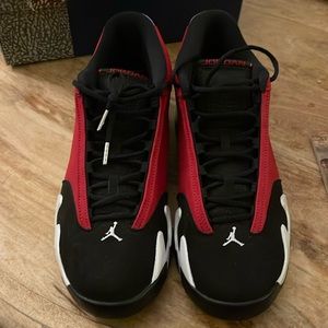 Air Jordan 14 Retro Red. Size 13